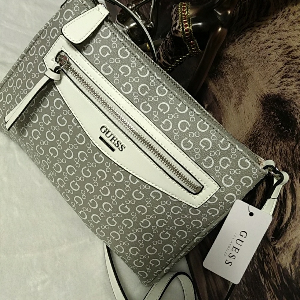 🆕GUESS CROSSBODY BAG🆕